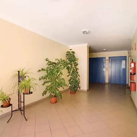 Perola Do Atlantico By The Sea